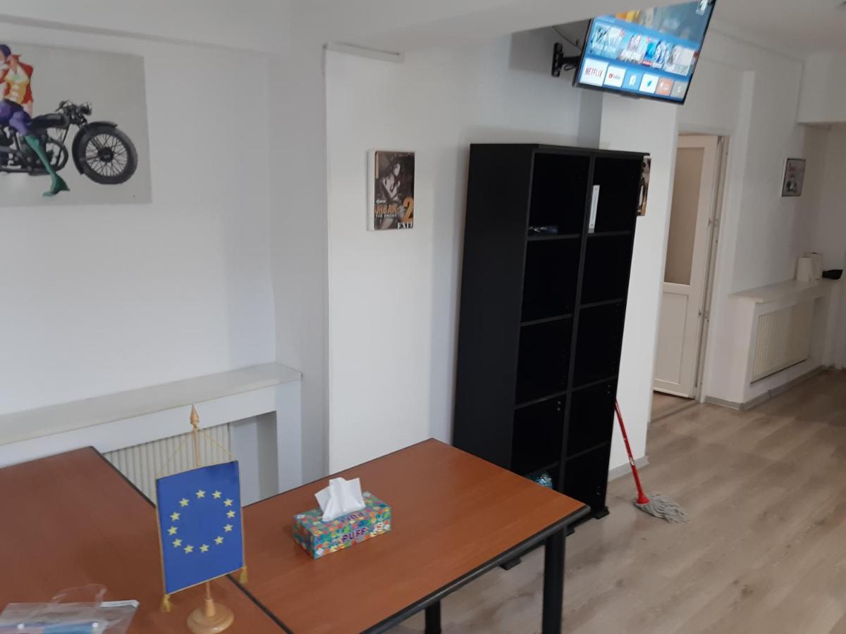 Carol 51 Hostel 布加勒斯特 外观 照片