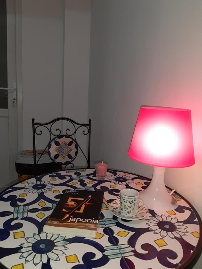 Carol 51 Hostel 布加勒斯特 外观 照片